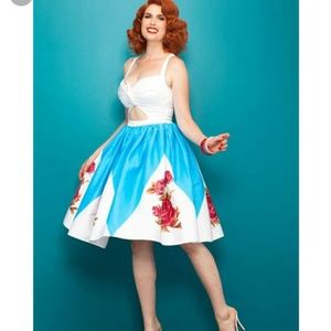 Pinup Girl Rose Border Renee Dress